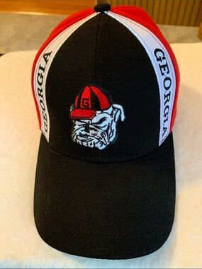 Georgia Bulldogs Black & Red Baseball Cap NEW Adjustable Brim Red White & Black